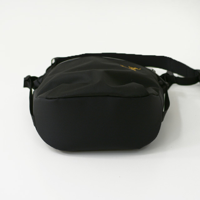 ARC'TERYX [アークテリクス正規代理店] Arro 8 Shoulder Bag