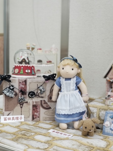 片山あゆ子のロマンチック布小物レッスン受講生作品展