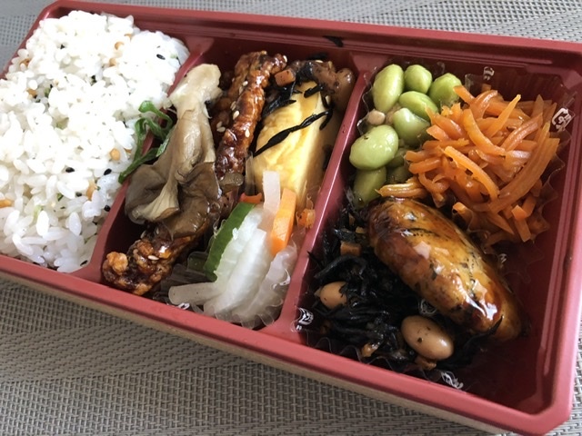 いとはんの小菜弁当 グリーングルメ Rf1 お散歩アルバム 秋バラの頃