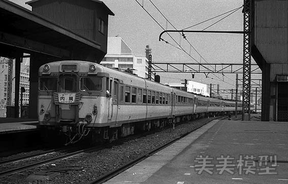 半世紀前のネガシートから 国鉄 千葉駅 ①_d0110009_14543626.jpg
