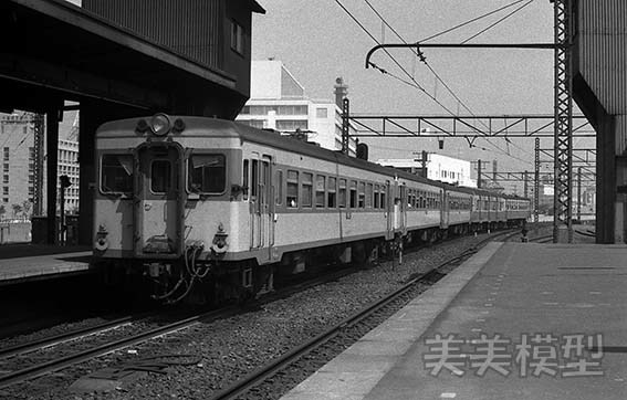 半世紀前のネガシートから 国鉄 千葉駅 ①_d0110009_14553407.jpg