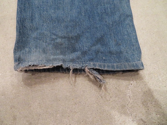 40\'s PIONEER DENIM INDUSTRI-ALLS + 明日、水曜日は店休日となります !!_e0187362_13471479.jpg