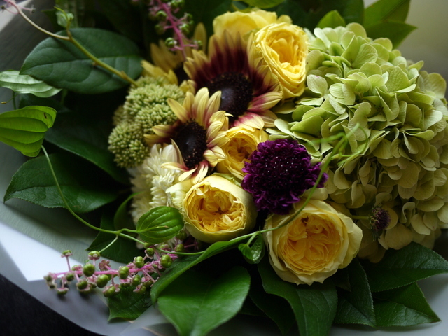 ご両親の金婚式に花束 黄色系で明るい感じ 08 22 札幌 花屋 Mell Flowers