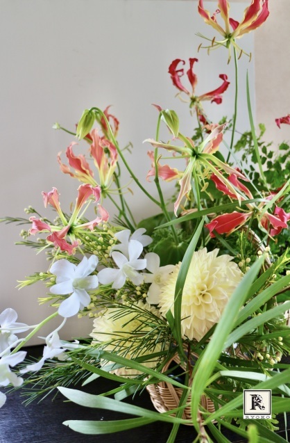 8月にお届けした「季節のお花便り」です_c0128489_17264911.jpeg