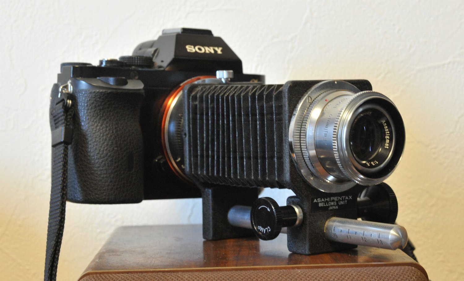 藤本写真工業 E-Lucky Anastigmat 75mm F3.5 を ベローズで 藤本写真工業 E-Lucky Anastigmat 75mm F3.5 を ベローズで