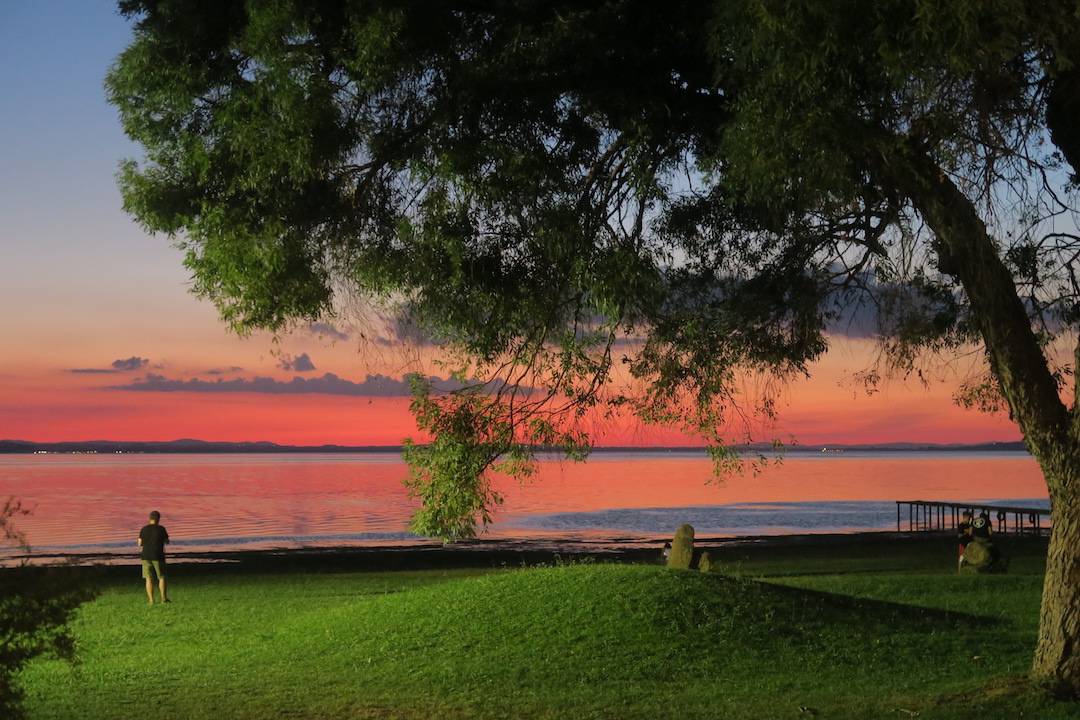 幸せはトラジメーノ湖の夕焼けの色_f0234936_6212462.jpg