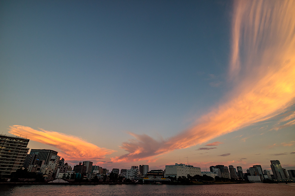 空の風景 夕刻の空 美容室銀座ラピエス 銀座ヘアーサロン