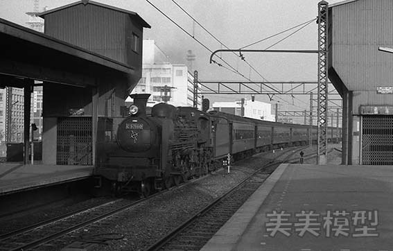 半世紀前のネガシートから 国鉄 千葉駅 ④_d0110009_10331594.jpg