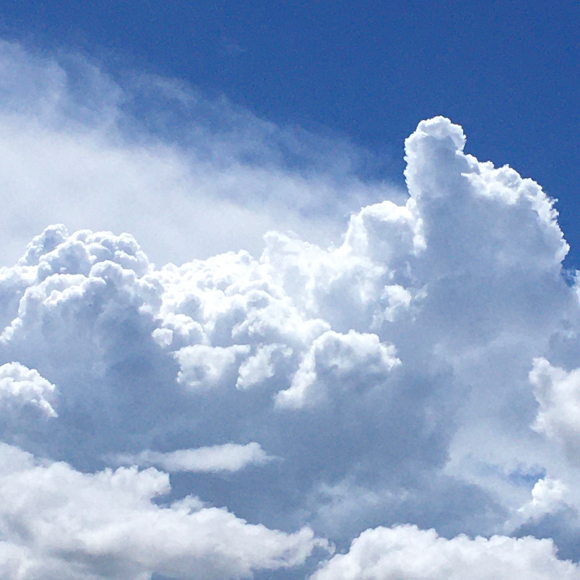 雲、もくもく。_b0273973_20333076.jpg