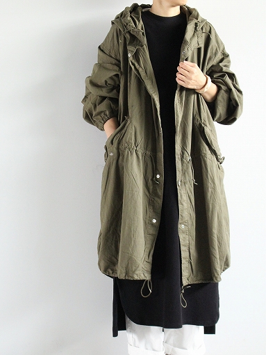 50\'s US ARMY SNOW PARKA　DEAD STOCK / WHITE → OVER DYED / OLIVE　+ POCKET , REPAIR CUFF_b0139281_1815517.jpg