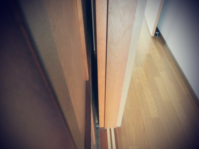 タンスの後ろの掃除 昭和の家 庭とお片付け