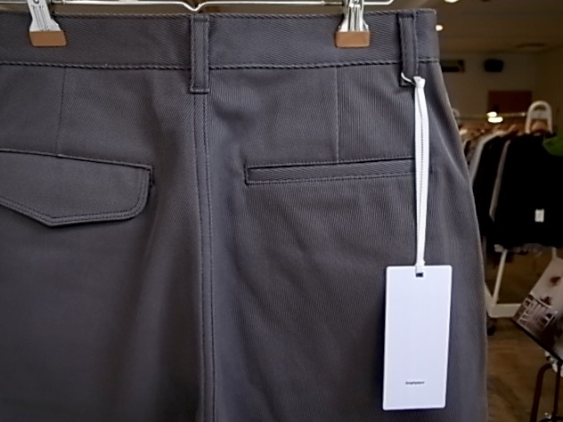 Graphpaper Hard Twill Two Tuck Pants : TRUNK Graphpaper Hard Twill Two Tuck Pants : TRUNK