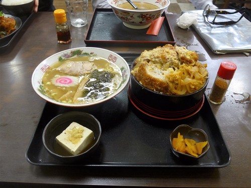 仙台・北四番丁「久美食堂」へ行く。_f0232060_2248517.jpg