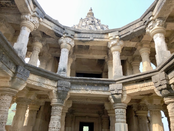 Navalakha Temple（12C）：Ghumuli（グムリ）、ポルバンダル_f0157870_16404898.jpeg
