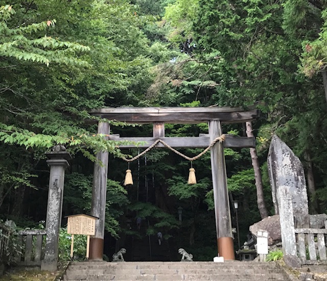 夏の戸隠神社へ_d0085018_22270098.jpg