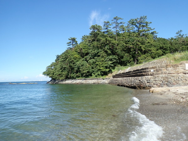年海水浴は足元まで 横須賀走水 馬堀 夏が完全ぶりかえすかなとこ雲 トリエンナーレ 8 27 30 揺りかごから酒場まで 少額微動隊 年海水浴は足元まで 横須賀走水 馬堀 夏が完全ぶりかえすかなとこ雲 トリエンナーレ 8 27 30 揺りかごから酒場まで 少額微動隊