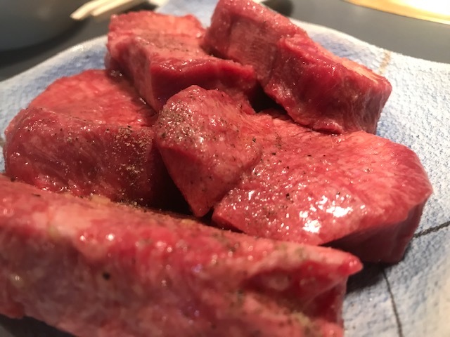 みんな大好きお寿司とお肉。_a0050302_13232304.jpg