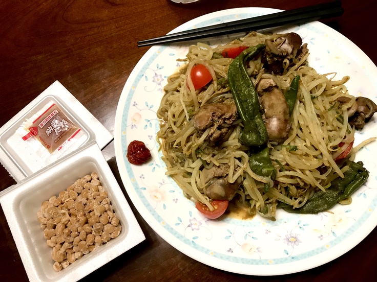 シラタキ&もやしのカレー麺。_c0212604_2025460.jpg