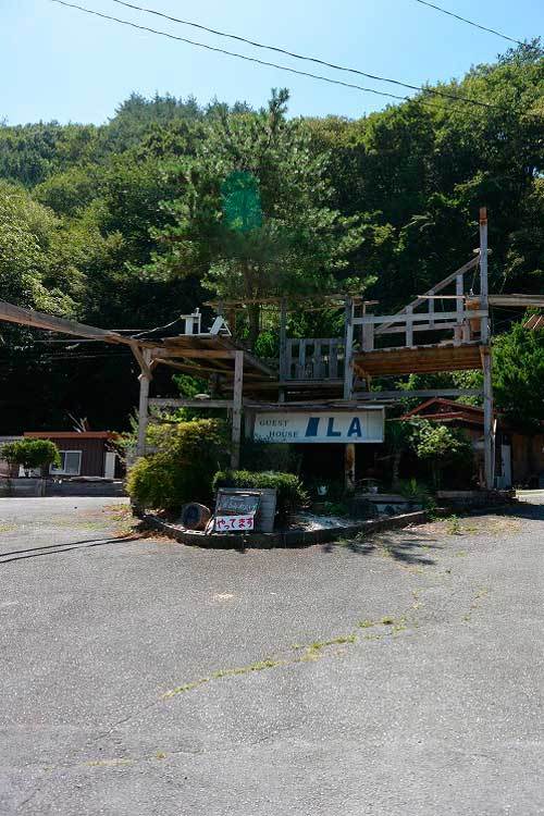 【(山梨グルメ)北杜市「麺とカレーのお店 かるみれんげ」・・・スパイスカレーがメインの家庭的エスニック料理店!!】_a0005436_21085507.jpg