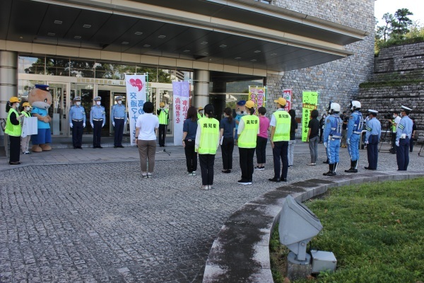 高齢者交通事故防止キャンペーン開始式・１万人訪問活動出発式_c0219544_10302357.jpg