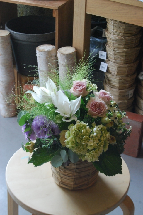 アレンジメントのご紹介。箕面花屋木花へご相談ください。_a0201358_14541897.jpg