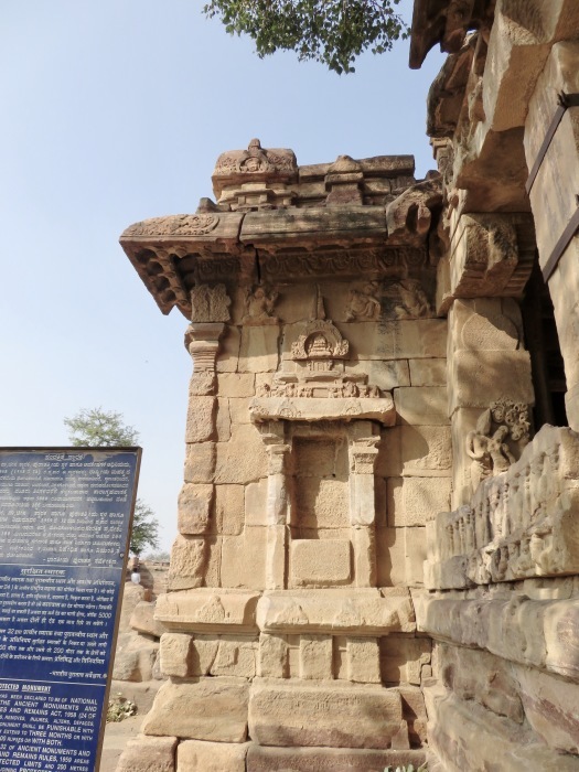 パッタダカル遺跡群（２）：Pattadakal、Badami（４）_f0157870_13304595.jpeg