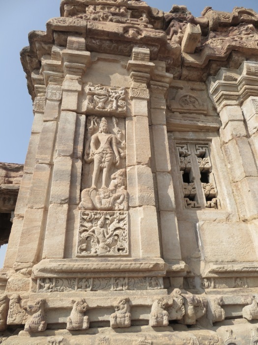 パッタダカル遺跡群（２）：Pattadakal、Badami（４）_f0157870_13483922.jpeg