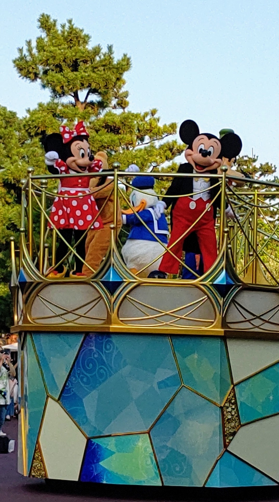 夏ディズニーwithコロナ 8 15 パレードルートのミッキー達 うっちーのhappy Life