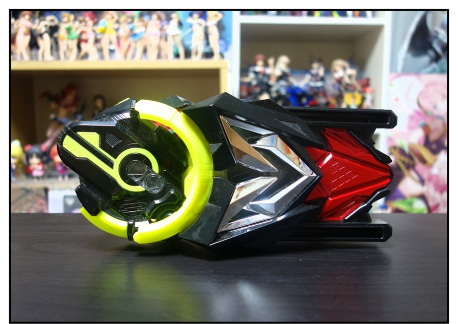【ただの雑記】仮面ライダーセイバー玩具、本日本格展開開始!!_f0205396_13372867.jpg