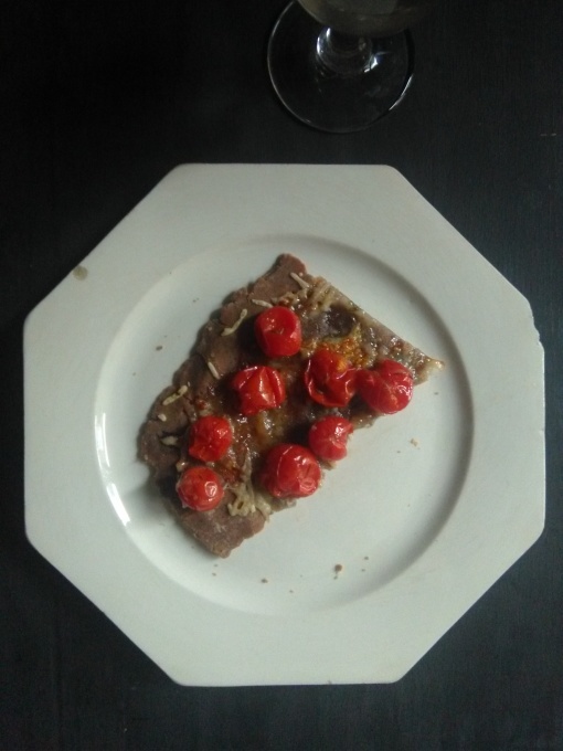 チェリートマトのタルト　　Tarte aux tomates cerises_e0206902_21005151.jpg