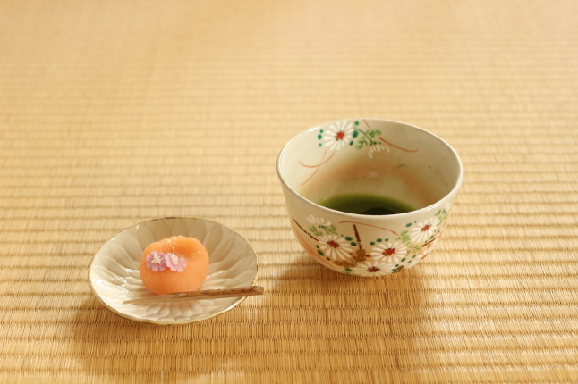 「食べる」と「飲む」に集中できる、お抹茶の時間♪_f0354014_21283711.jpg