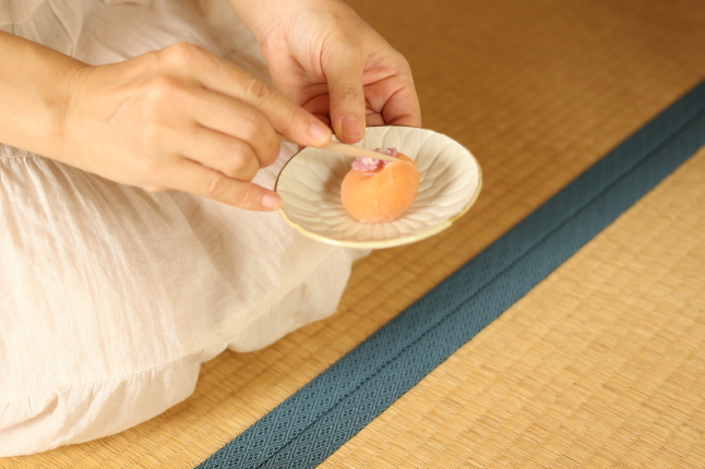 「食べる」と「飲む」に集中できる、お抹茶の時間♪_f0354014_21285289.jpg