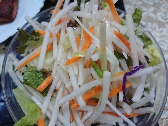 9/7夜勤前飯 チーズ牛丼、伊藤ハム 炙り焼あらびきステーキ@自宅_b0042308_19035305.jpg