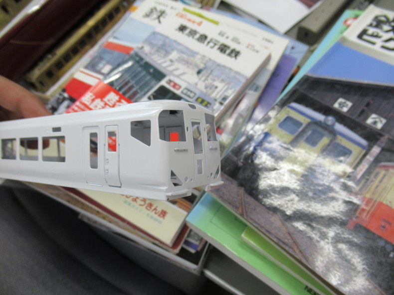E257系2000番台 「踊り子」 2両セット (玩具) - ホビーサーチ