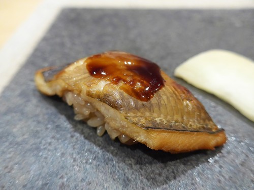 新宿御苑前「鮨 ばんど」へ行く。_f0232060_21142432.jpg
