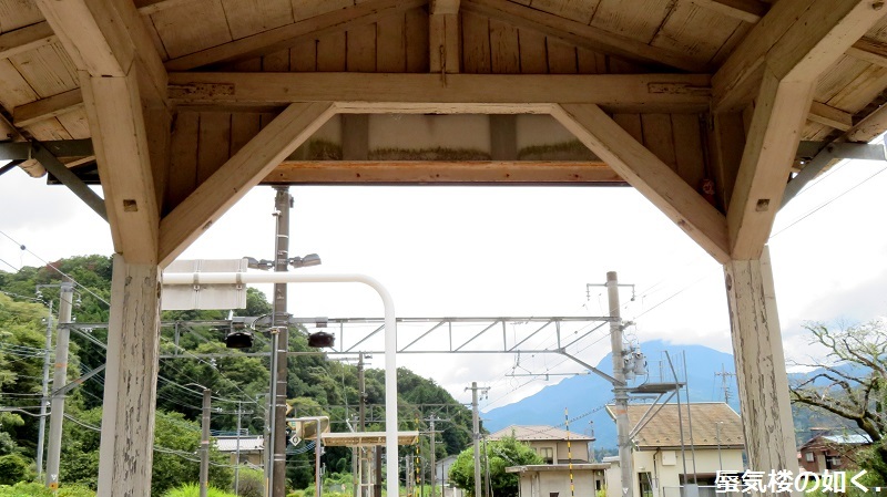 ｺﾐｯｸ「ゆるキャン△」舞台探訪013 甲斐大島駅 恵那の家へ・なでしこの家も 10巻54/55話_e0304702_08064753.jpg