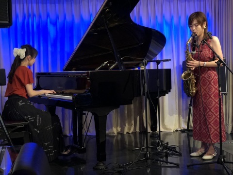 広島 Jazzlive Cominジャズライブカミン 明日9月9日の生演奏_b0115606_09362105.jpeg