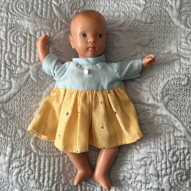 ちびっ子おもちゃ 〜着せ替えドレス〜_d0348118_16261415.jpeg