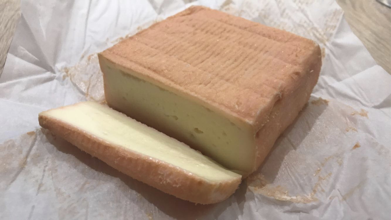 Maroilles マロワール チーズ図鑑 No 1 私 フランスのjk 高校生 になります Maroilles マロワール チーズ図鑑 No 1 私 フランスのjk 高校生 になります