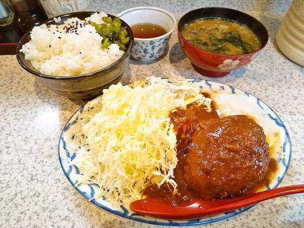 大田区 肉屋直営 のボリュームランチ 片桐 転勤日記 大田区 肉屋直営 のボリュームランチ 片桐 転勤日記