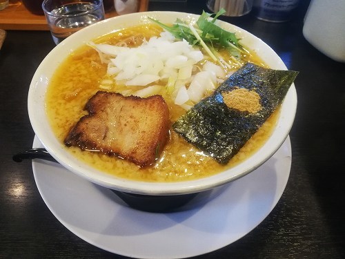 久々のラーメンレポで「らーめん鯉次」をご紹介。_f0270296_15363871.jpg