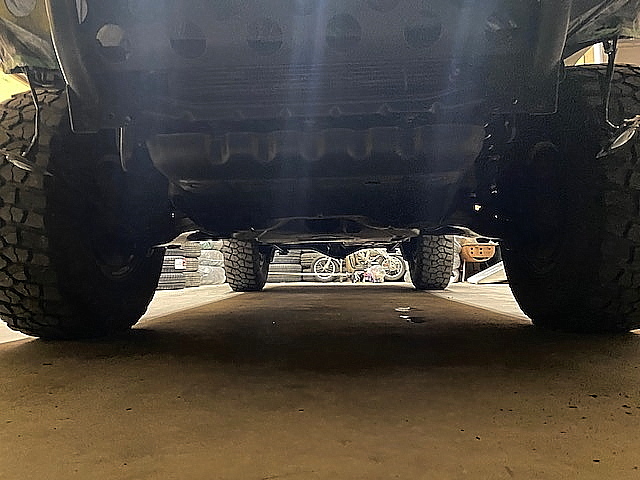 修理入庫ハイラックスサーフ下回り防錆塗装 ご成約ソニカ点検整備 スティールカーズ Blog