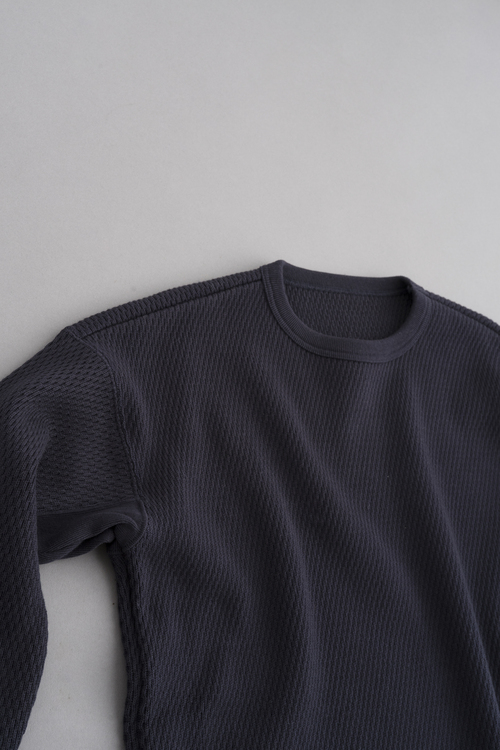 ゴーシュ シックサーマル クルーネックプルオーバーとヘンリー