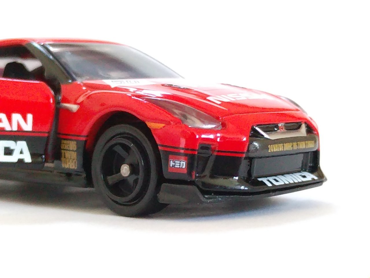タカラトミー・日産 GT-R トミカ50周年記念仕様 designed by タカラトミー・日産 GT-R トミカ50周年記念仕様 designed by