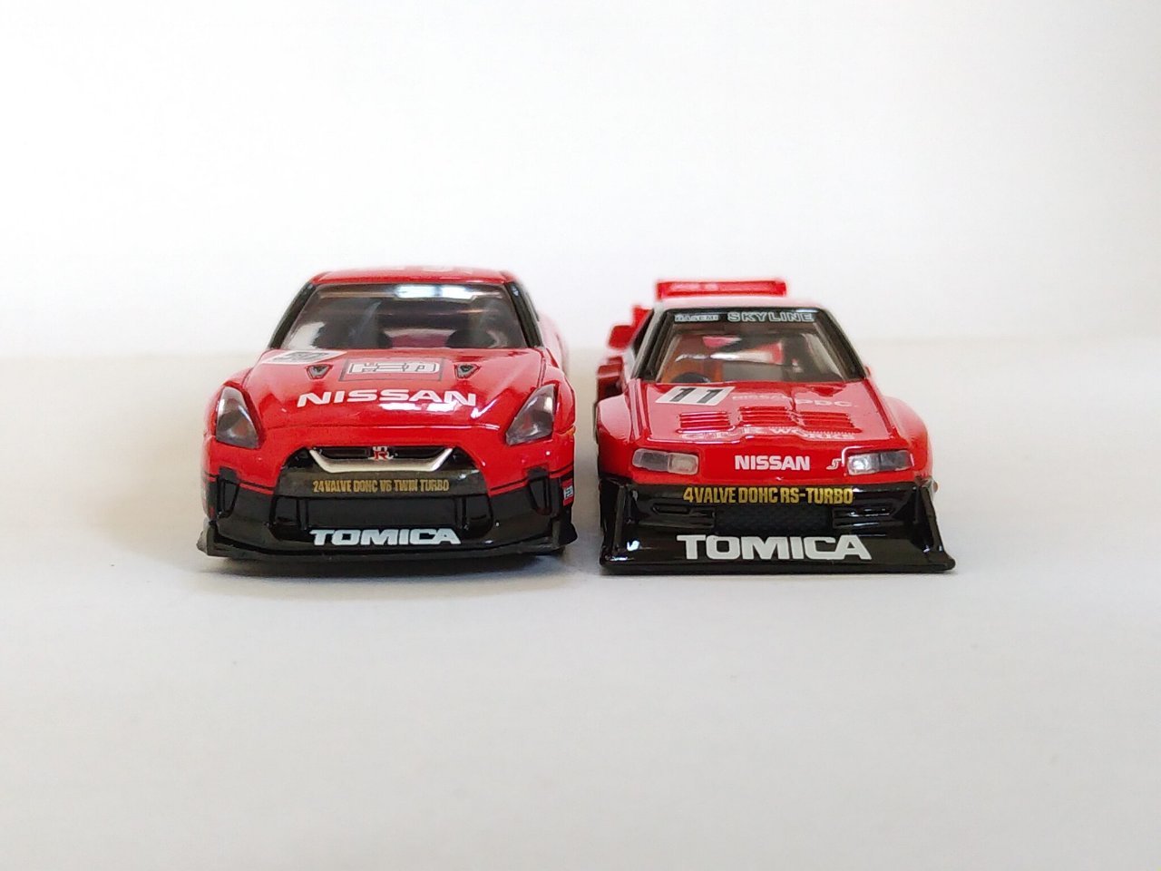 トミカ GT-R ＆スカイライン＆GTR50周年記念＆CARNELR 35 2台 トミカ GT-R ＆スカイライン＆GTR50周年記念＆CARNELR 35 2台