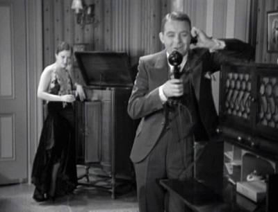 「Behind Office Doors」　(1931)_f0367483_16511291.jpg