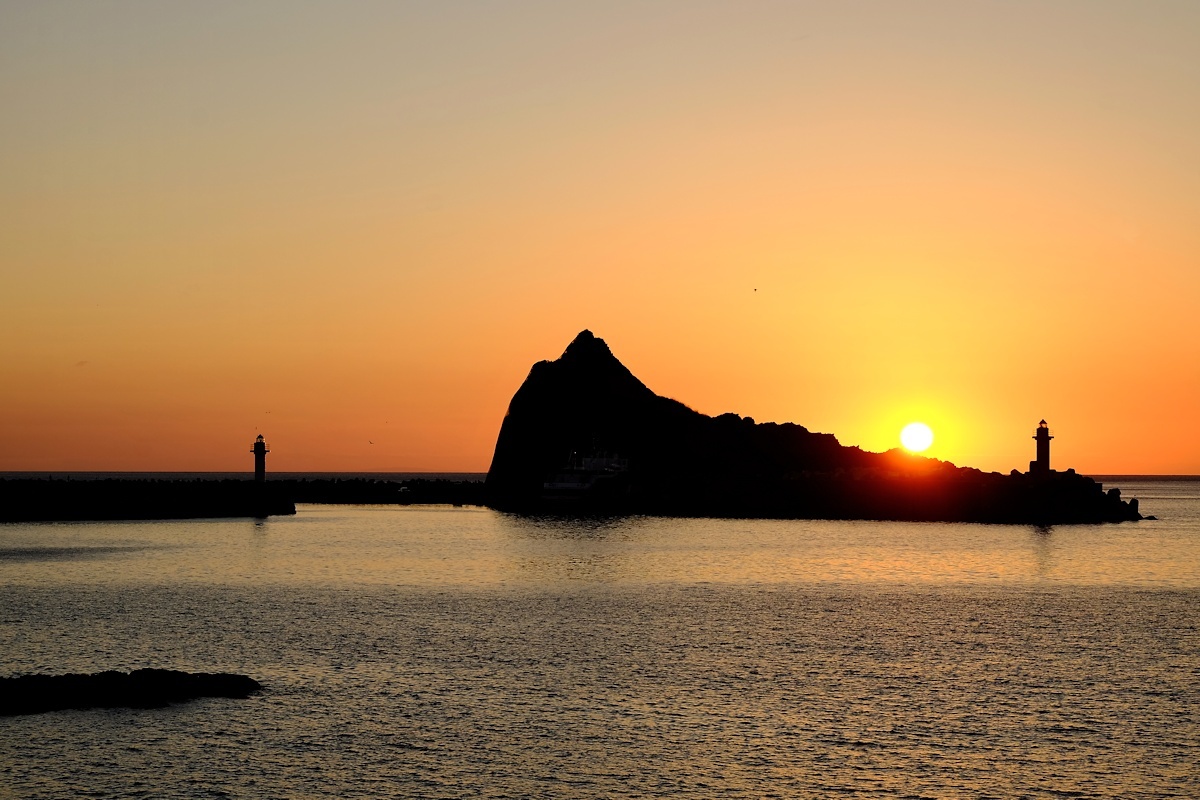 ウトロ夕景_e0051186_05211280.jpg