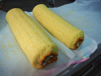 マロンロールケーキ_f0129726_16020043.jpg