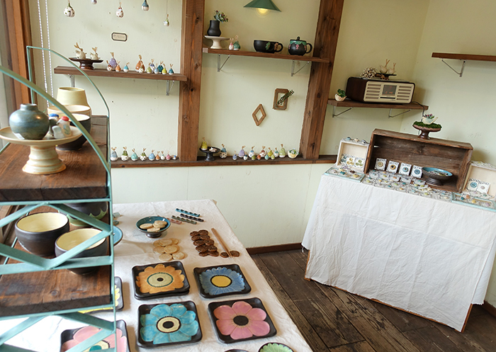 9/13(日)まで!【三好彩子作品展〜花と小鳥と鈴と】in mini Z_a0017350_14404849.jpg