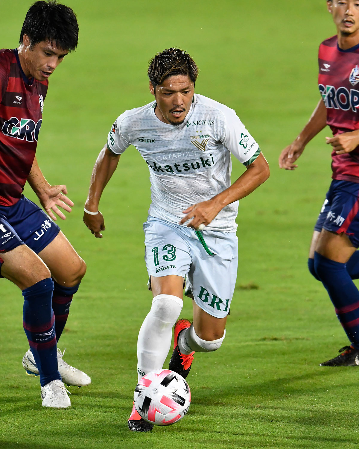 明治安田生命j2リーグ 第18節 ファジアーノ岡山 Vs 東京ヴェルディ 関西スポーツフォトblog